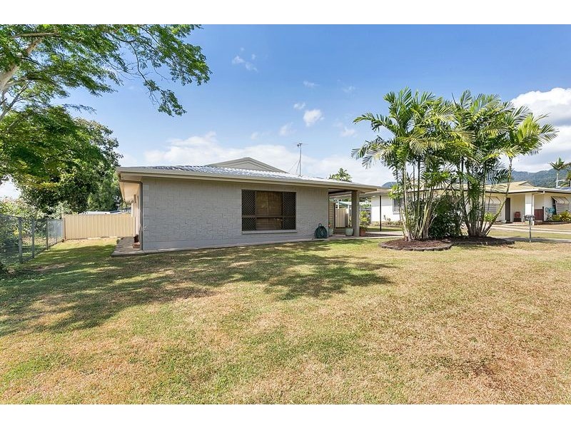 23 Lavender Street, Mooroobool QLD 4870