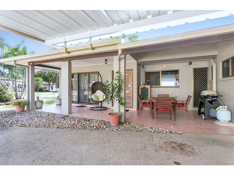 23 Lavender Street, Mooroobool QLD 4870