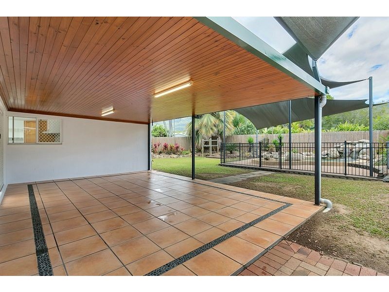 188 Robert Road, Bentley Park QLD 4869