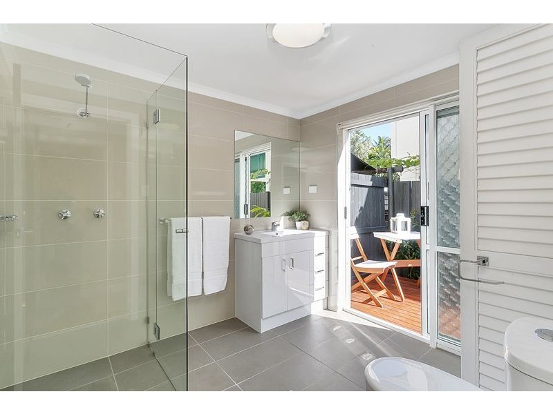 2/505 Varley Street, Yorkeys Knob QLD 4878