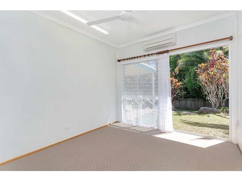 46 Callum Street, Mooroobool QLD 4870
