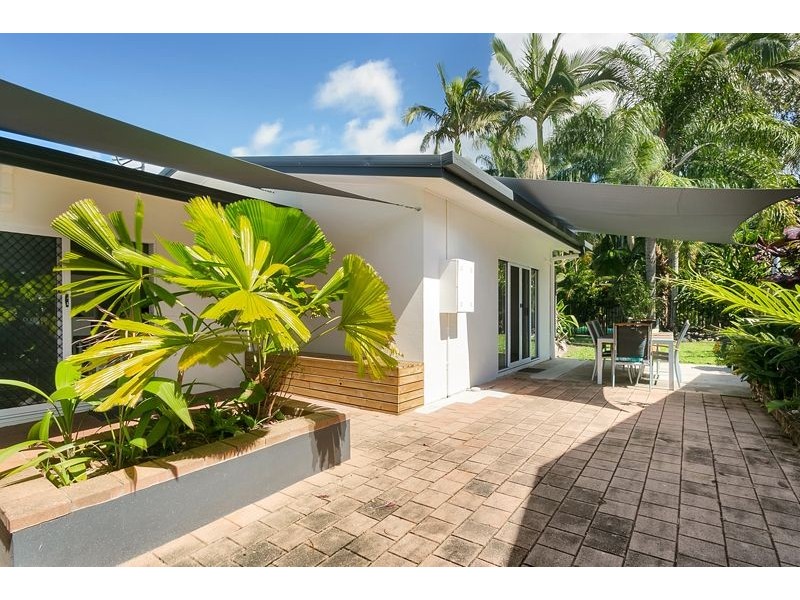11 Newport Close, Kewarra Beach QLD 4879