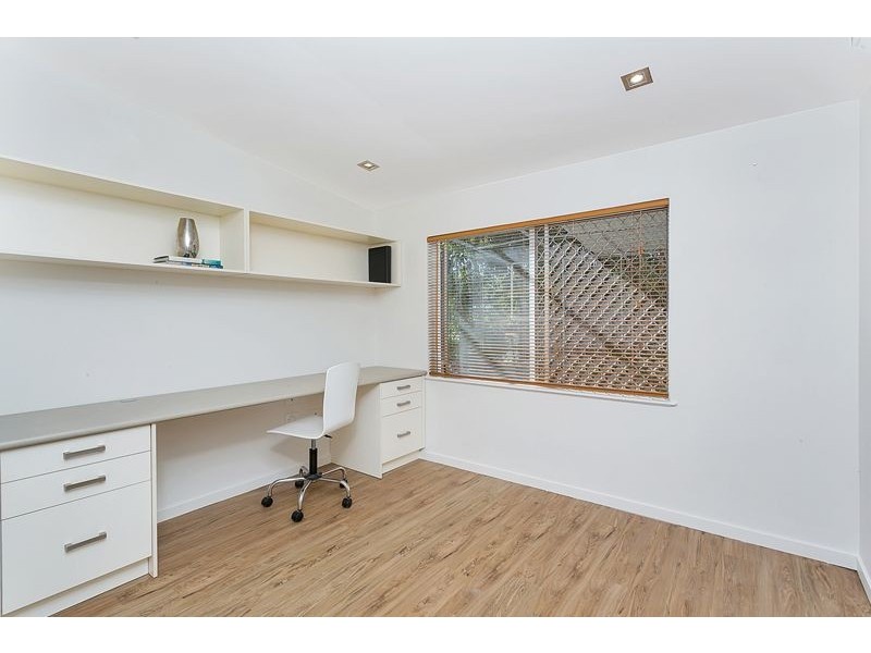 11 Newport Close, Kewarra Beach QLD 4879