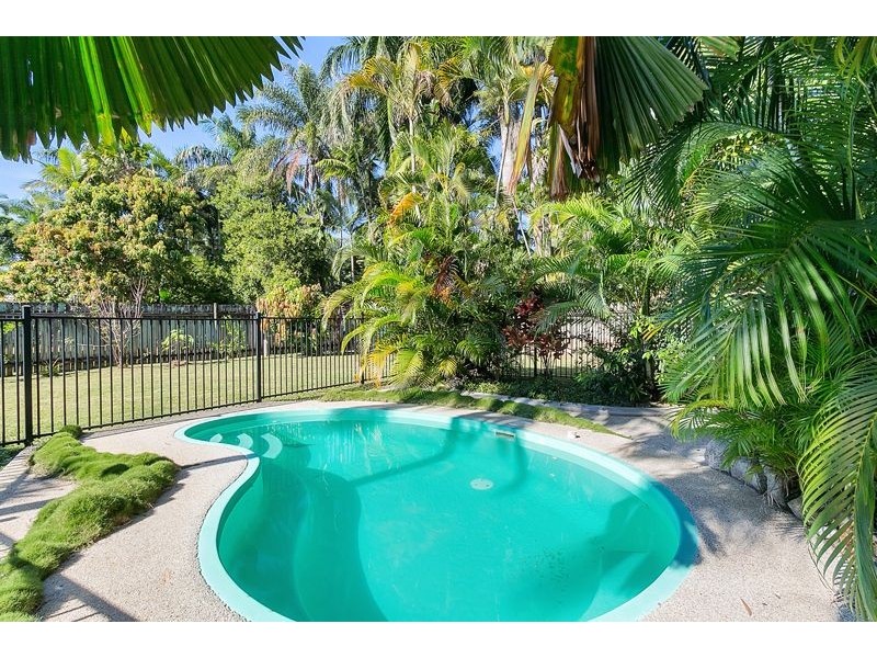 11 Newport Close, Kewarra Beach QLD 4879