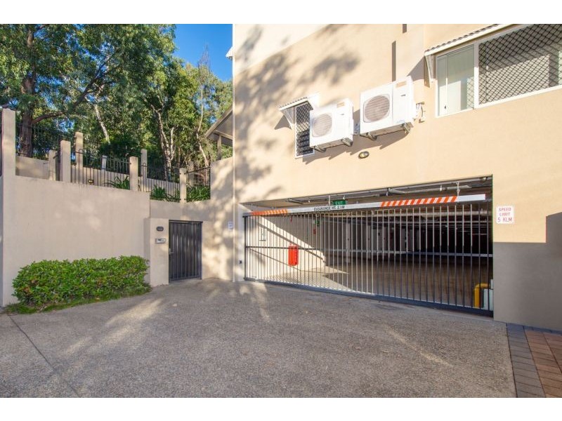 18/110 Moore street, Trinity Beach QLD 4879