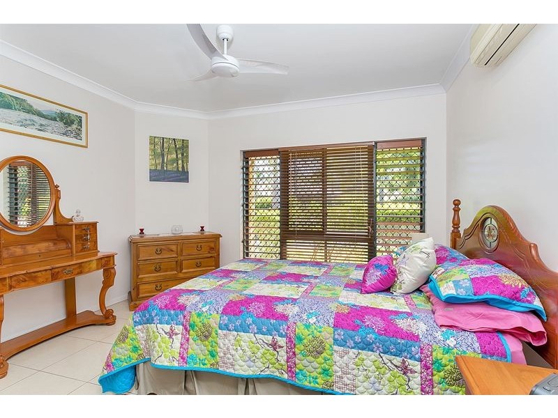 19 Chesterfield Close, Brinsmead QLD 4870