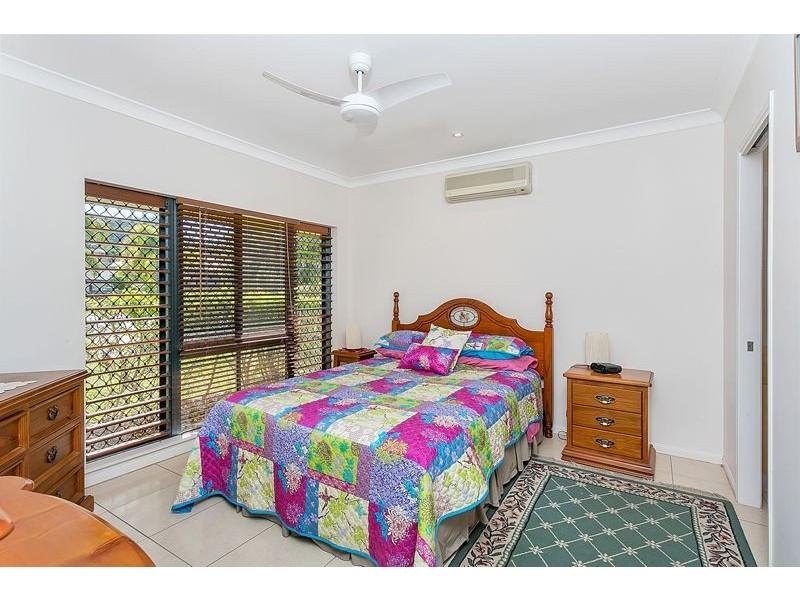 19 Chesterfield Close, Brinsmead QLD 4870