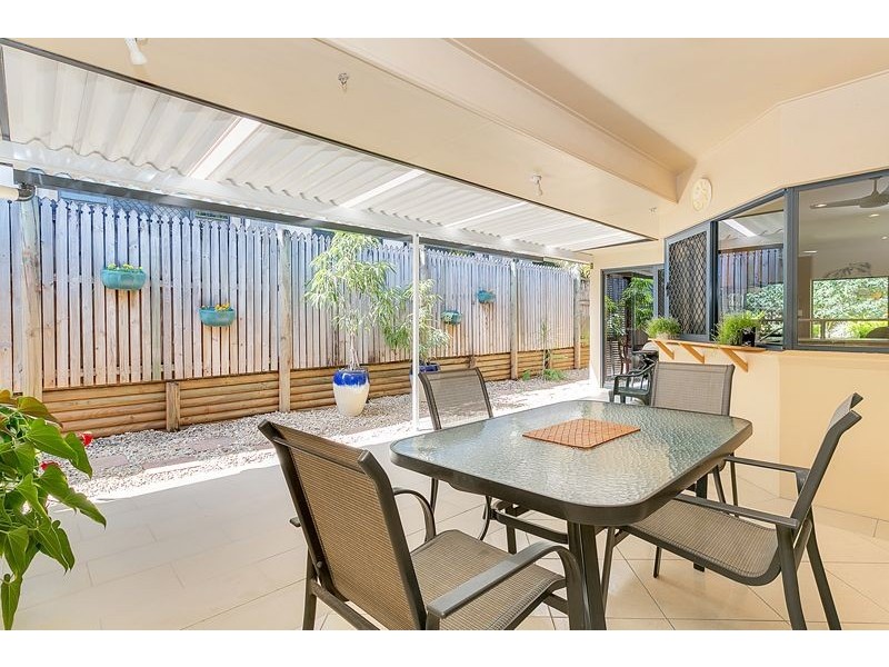 19 Chesterfield Close, Brinsmead QLD 4870