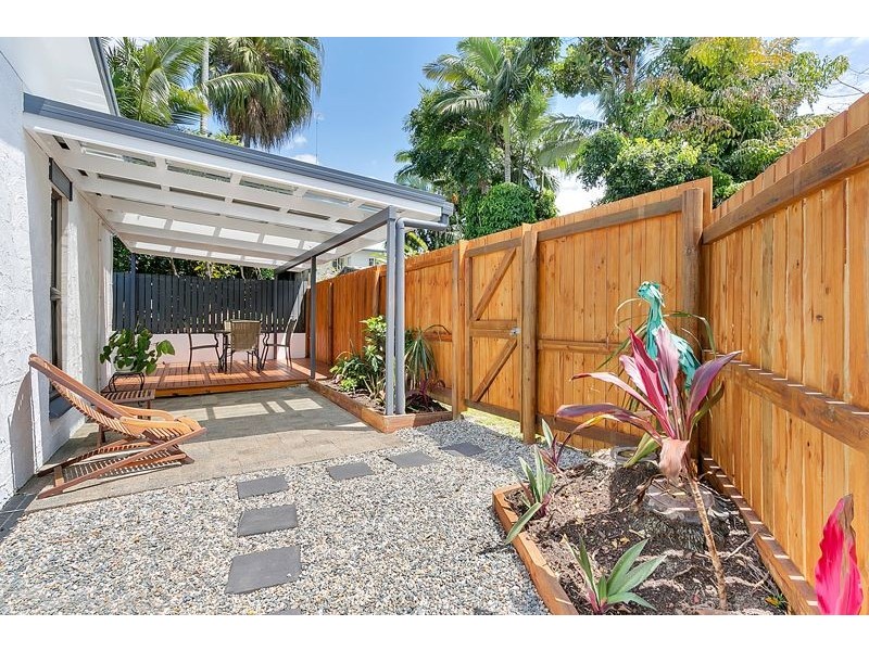 3/8-9 Crathern Close, Edge Hill QLD 4870