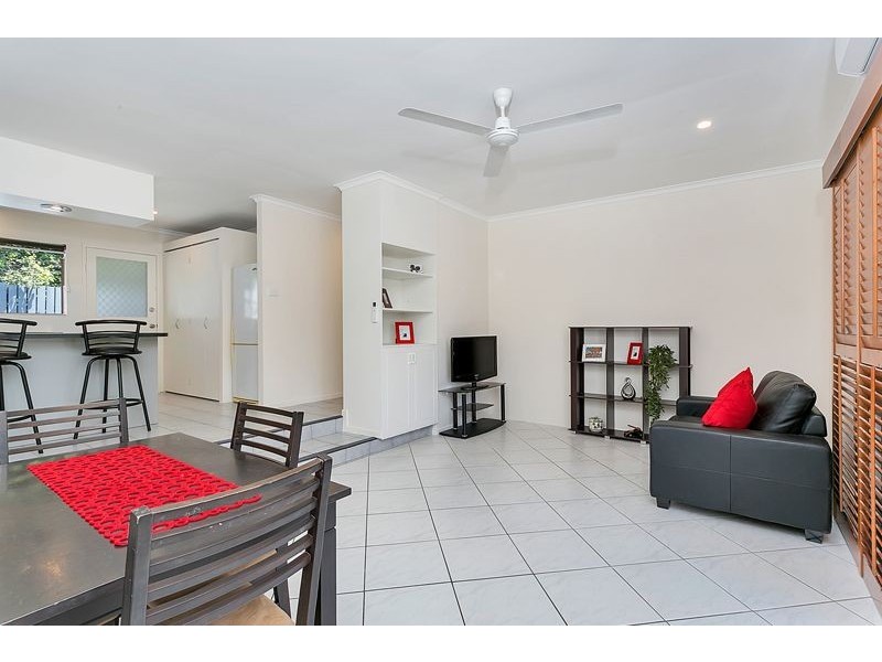 3/8-9 Crathern Close, Edge Hill QLD 4870