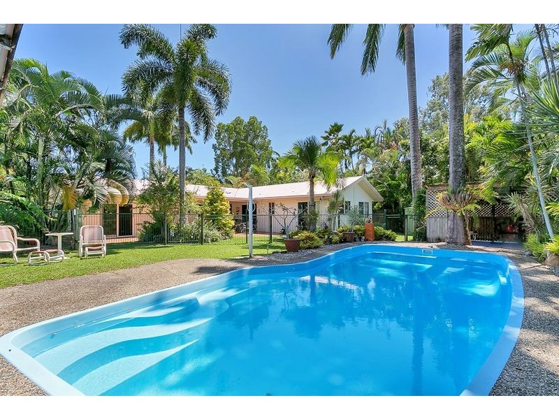 16 Eddy Street, Clifton Beach QLD 4879