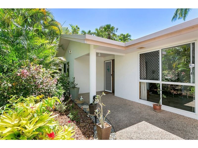 16 Eddy Street, Clifton Beach QLD 4879