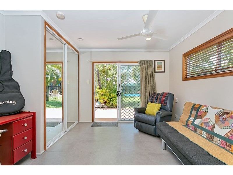 16 Eddy Street, Clifton Beach QLD 4879