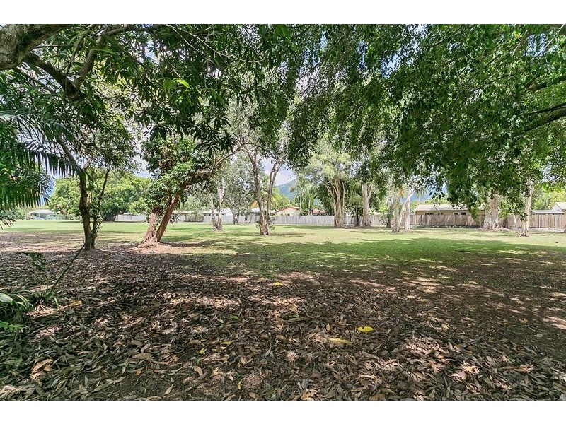 193-195 McCormack Street, Manunda QLD 4870