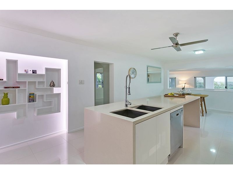 31 Ponticello Street, Whitfield QLD 4870