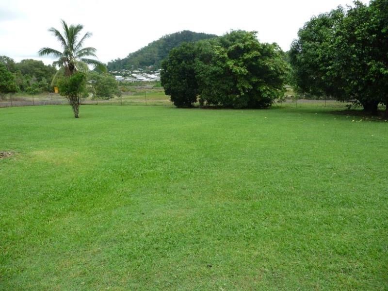 92 Johanna Street, Trinity Park QLD 4879