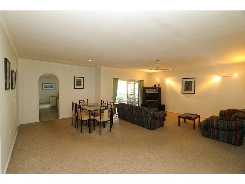 100 Irene St, Mooroobool QLD 4870