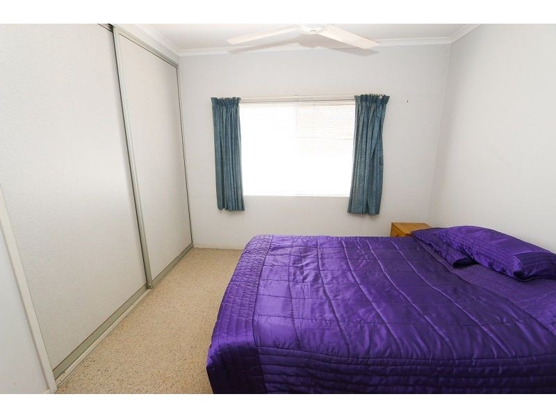 100 Irene St, Mooroobool QLD 4870