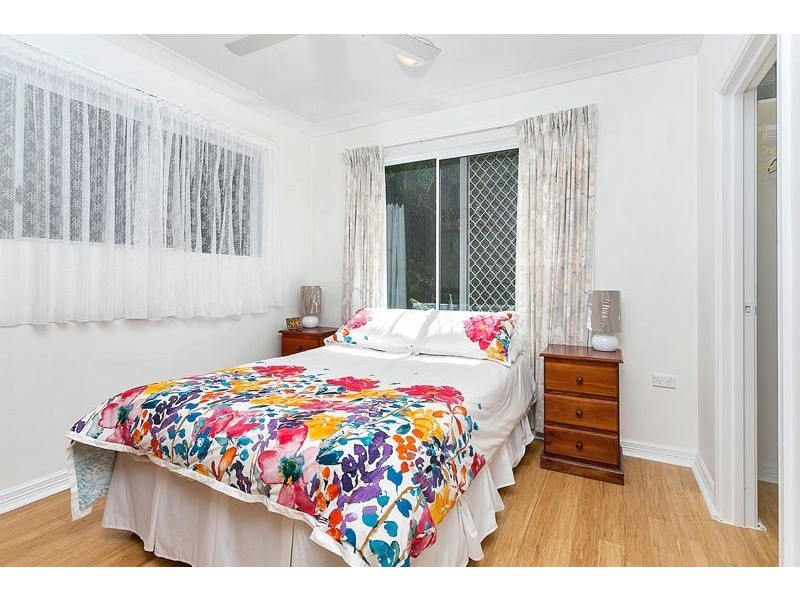 12 Forum Close, Mooroobool QLD 4870