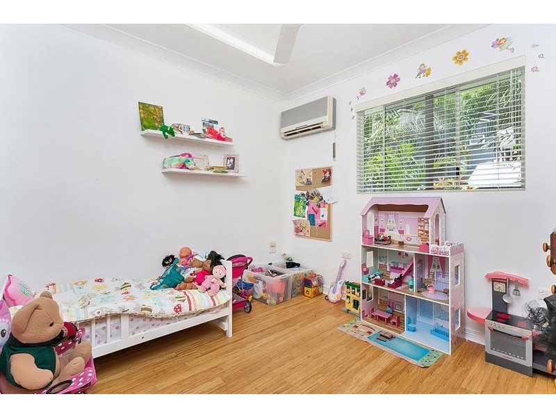 12 Forum Close, Mooroobool QLD 4870