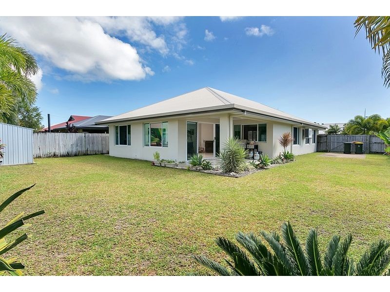 14 Hulbert Street, Trinity Park QLD 4879