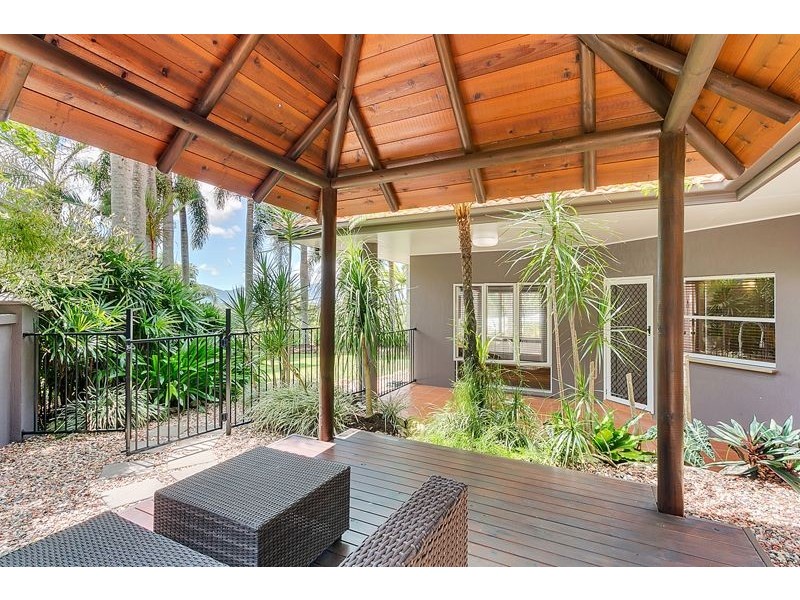 20 Snowwood Close, Mount Sheridan QLD 4868