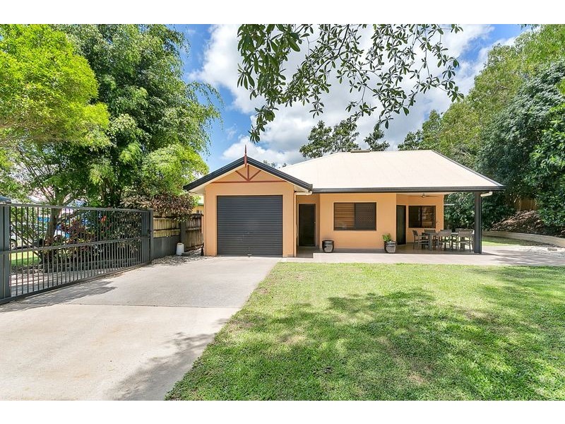 15 Opaline Close, Brinsmead QLD 4870