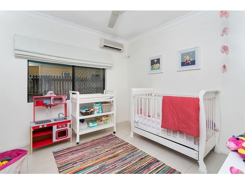 15 Opaline Close, Brinsmead QLD 4870