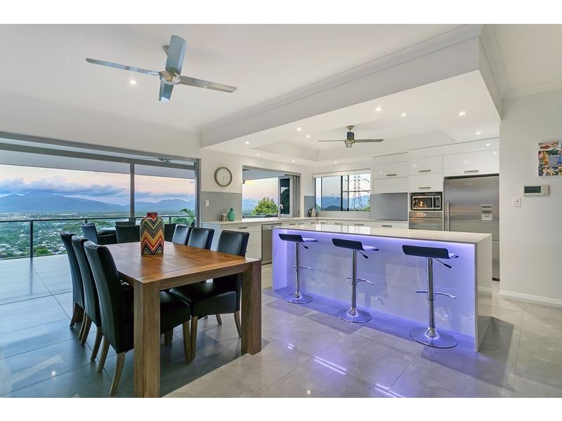 20 Oceanview Place, Mooroobool QLD 4870