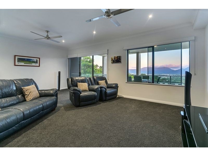20 Oceanview Place, Mooroobool QLD 4870