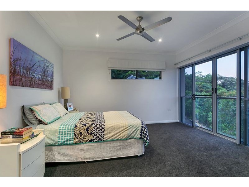 20 Oceanview Place, Mooroobool QLD 4870