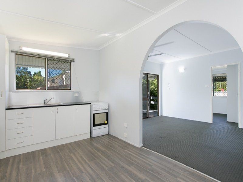 76 Reservoir Rd, Manoora QLD 4870