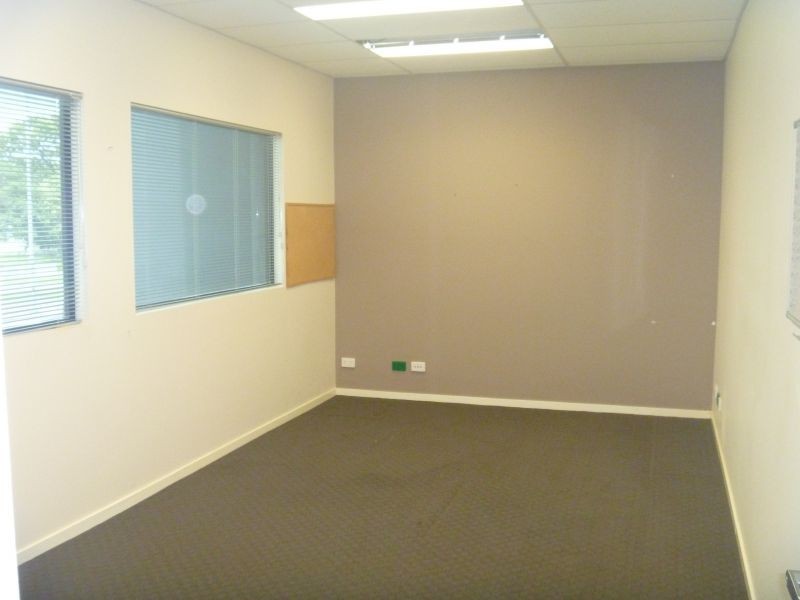 606 Bruce Highway, Woree QLD 4868