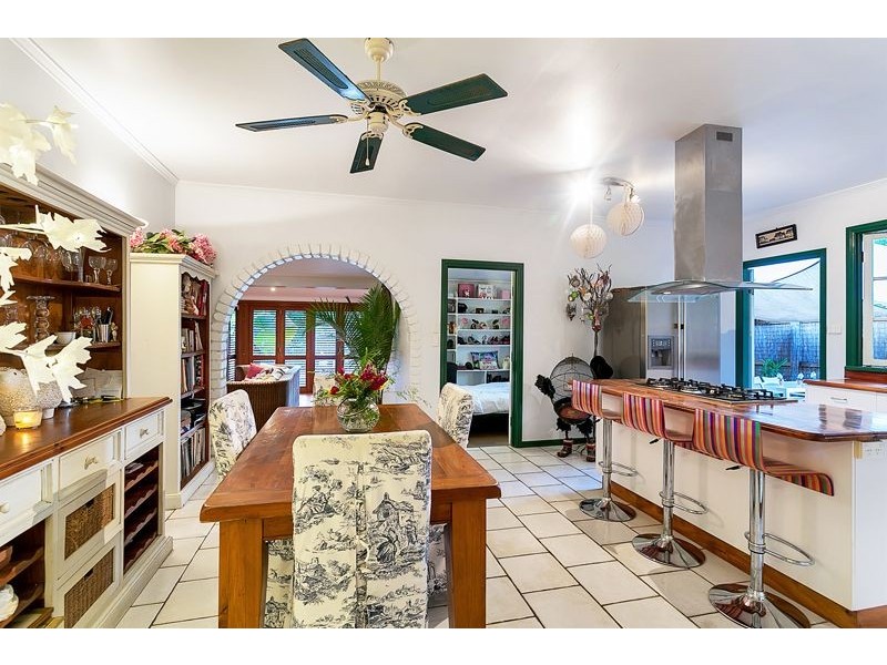 25 Mason Street, Stratford QLD 4870