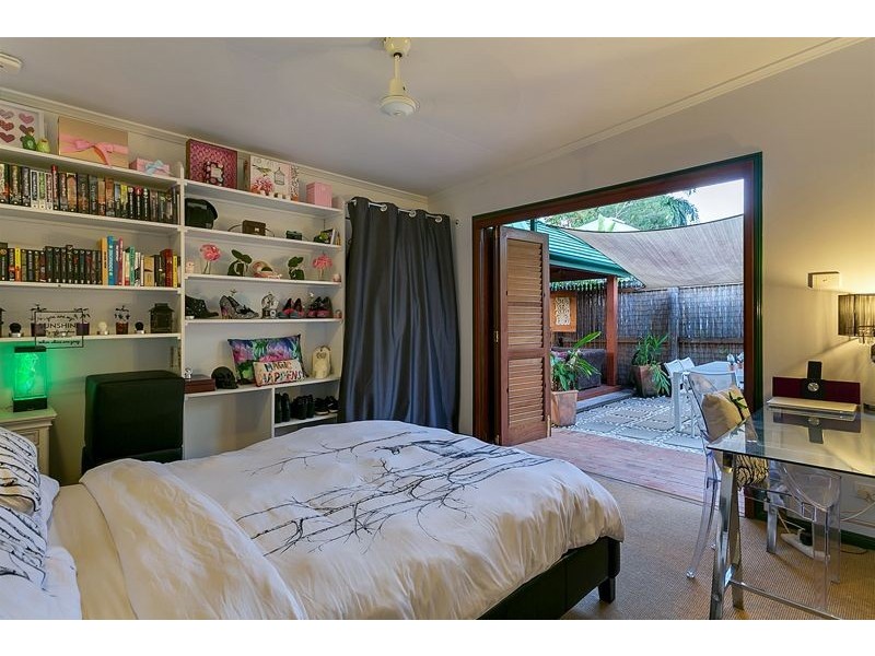 25 Mason Street, Stratford QLD 4870