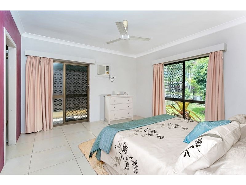 11 Lavender St, Mooroobool QLD 4870