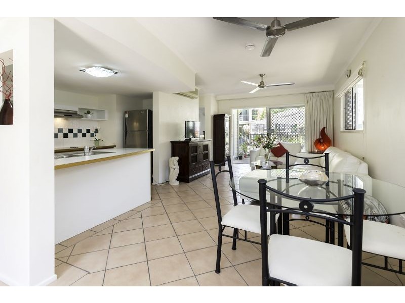 201/2 Keem Street, Trinity Beach QLD 4879