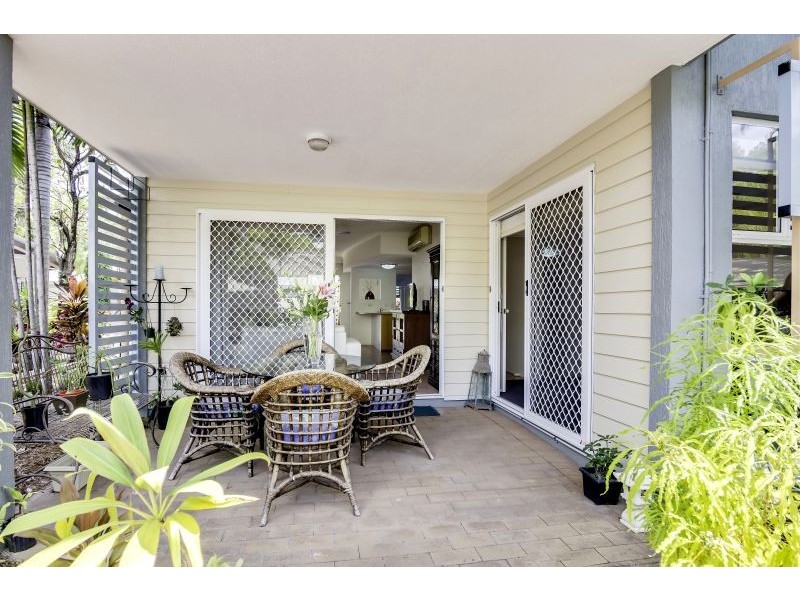 201/2 Keem Street, Trinity Beach QLD 4879