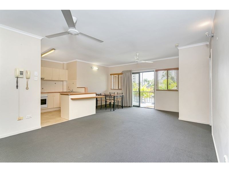 3/271 Lake Street, Cairns North QLD 4870