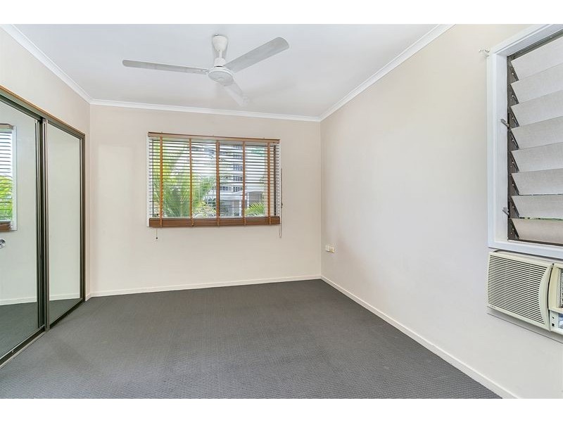 3/271 Lake Street, Cairns North QLD 4870