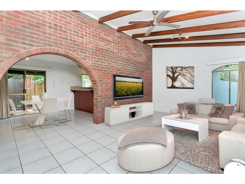 15 Carmel Close, Woree QLD 4868