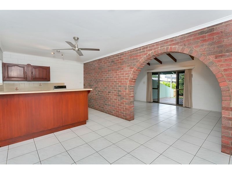 15 Carmel Close, Woree QLD 4868