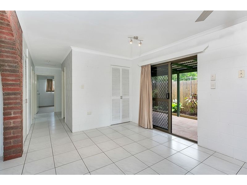 15 Carmel Close, Woree QLD 4868