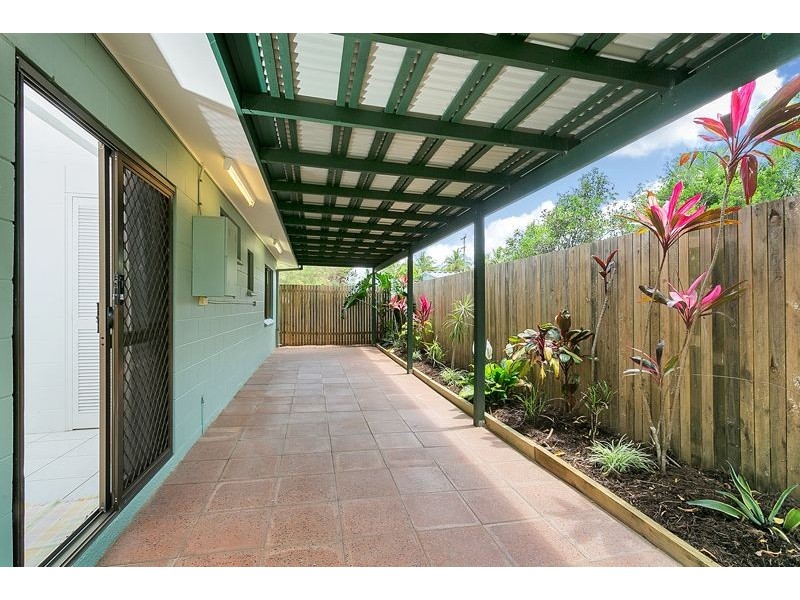 15 Carmel Close, Woree QLD 4868
