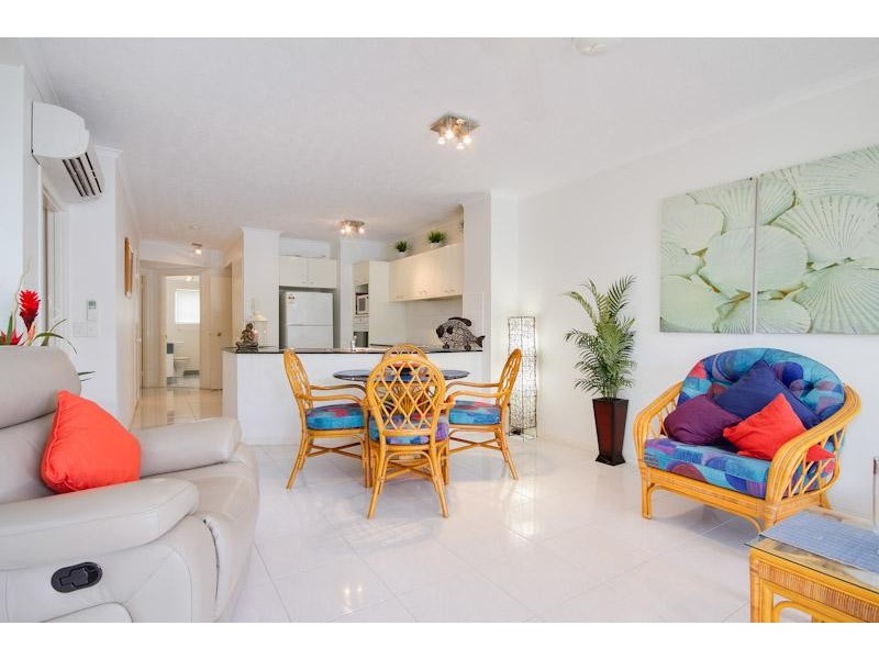 2/57 Vasey Esplanade, Trinity Beach QLD 4879