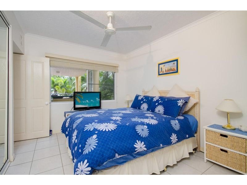 2/57 Vasey Esplanade, Trinity Beach QLD 4879