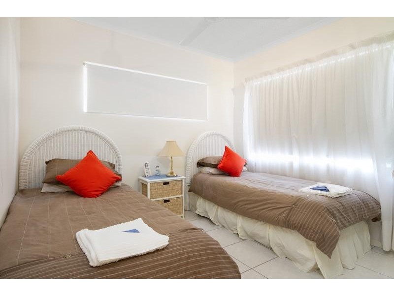 2/57 Vasey Esplanade, Trinity Beach QLD 4879
