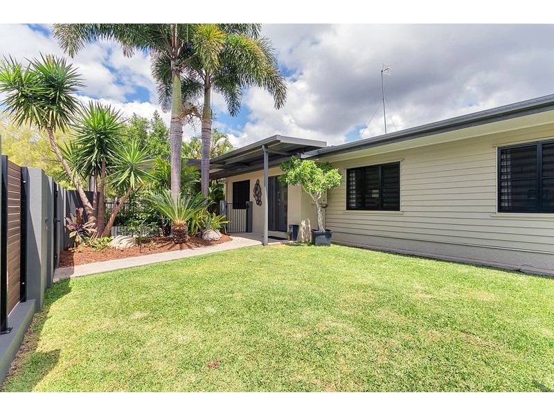 18 Mansfield St, Earlville QLD 4870