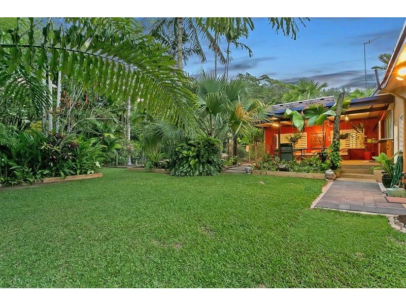 23 Fogarty Street, Whitfield QLD 4870