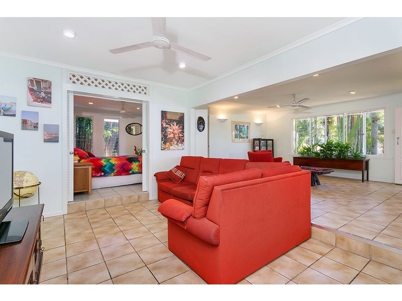 23 Fogarty Street, Whitfield QLD 4870